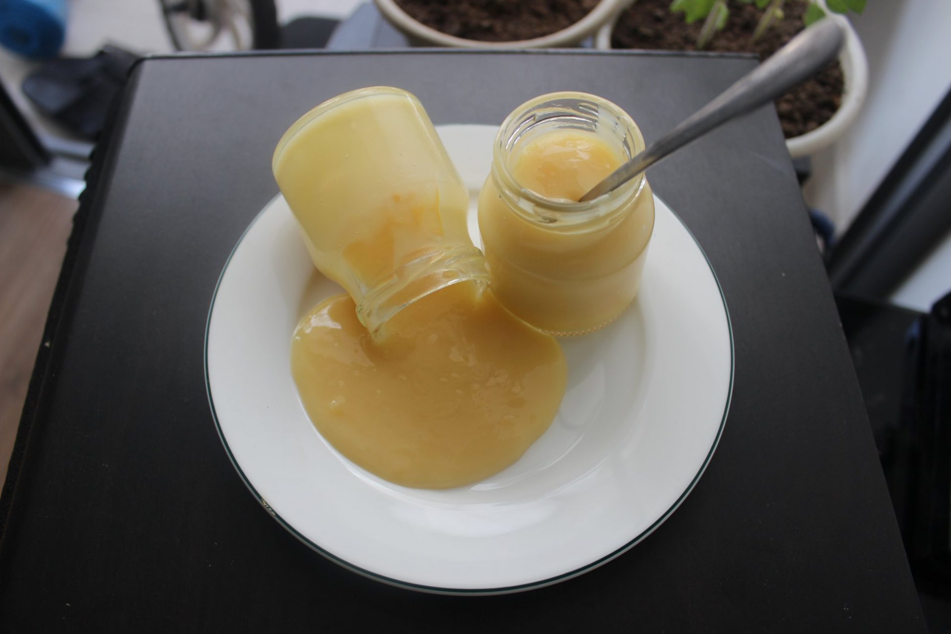 Cách Nhận Biết Sữa Ong Chúa Bị Hư Hỏng, Đổi Màu Như Thế Nào?