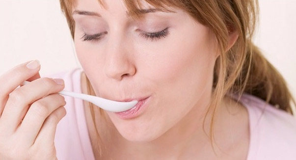 Sữa Ong Chúa Có Nóng Không? Lắng Nghe Lời Khuyên Bác Sĩ